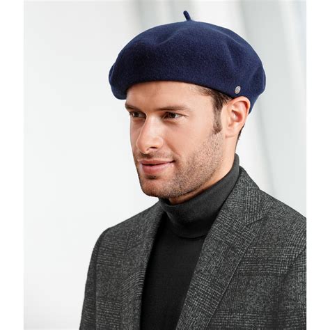 french beret fashion